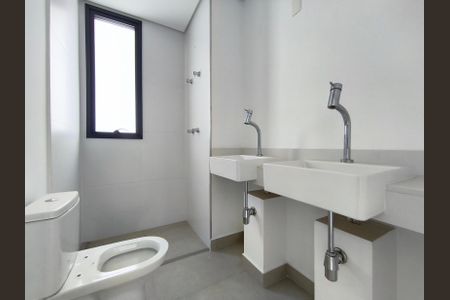 Apartamento à venda com 154m², 3 quartos e 2 vagasBanheiro da Suíte 1