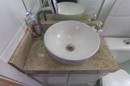 Apartamento à venda com 50m², 2 quartos e 1 vaga Apartamento à venda com 50m², 2 quartos e 1 vagaBanheiro da suíte