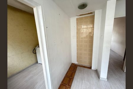 Apartamento para alugar com 70m², 3 quartos e 1 vagaÁrea de Serviço