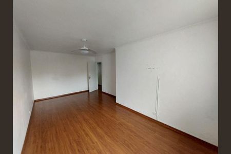 Casa à venda com 3 quartos, 169m² em Vila Scarpelli, Santo André