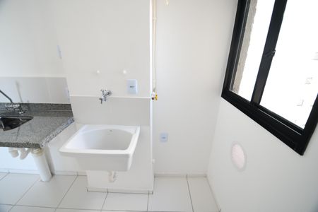 Apartamento à venda com 64m², 3 quartos e 1 vagaÁrea de Serviço