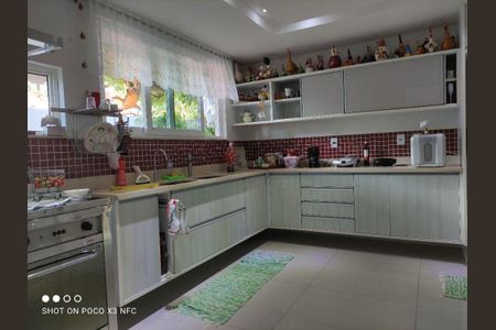 Casa à venda com 4 quartos, 582m² em Itaipu, Niterói