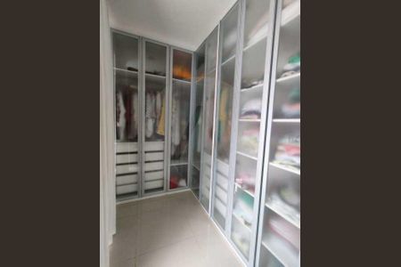 Casa à venda com 4 quartos, 582m² em Itaipu, Niterói