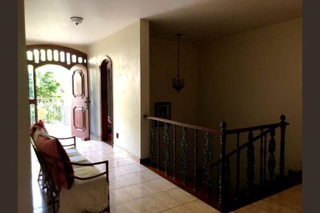 Casa à venda com 5 quartos, 492m² em Vital Brasil, Niterói