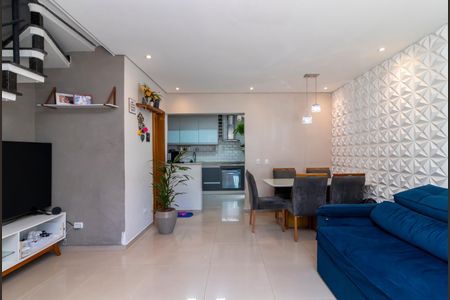 Sala de Estar de casa de condomínio para alugar com 3 quartos, 80m² em Sítio do Mandaqui, São Paulo