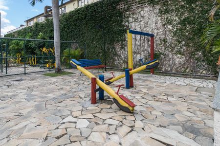 Apartamento à venda com 68m², 3 quartos e 1 vagaÁrea comum - Playground