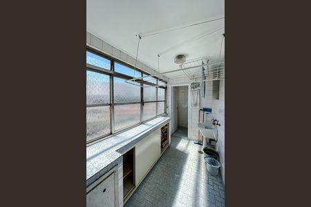 Apartamento à venda com 112m², 3 quartos e 1 vagaÁrea de Serviço