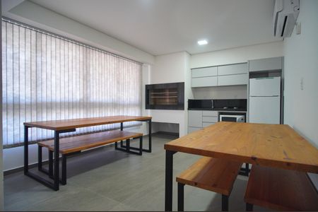 Apartamento à venda com 100m², 2 quartos e 2 vagasÁrea comum - Salão de festas