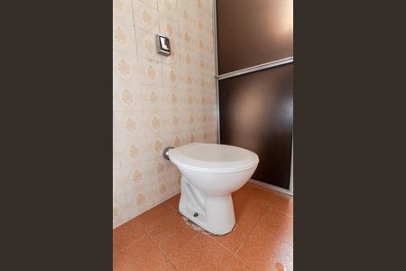 Casa à venda com 132m², 2 quartos e 1 vaga Casa à venda com 132m², 2 quartos e 1 vagaBanheiro