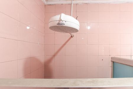 Casa à venda com 132m², 2 quartos e 1 vaga Casa à venda com 132m², 2 quartos e 1 vagaBanheiro de serviço