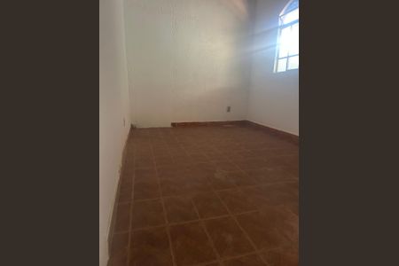 Quarto de casa para alugar com 2 quartos, 45m² em Céu Azul, Belo Horizonte