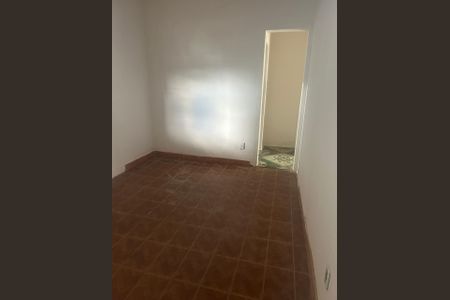Quarto de casa para alugar com 2 quartos, 45m² em Céu Azul, Belo Horizonte