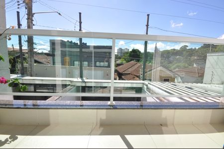 Casa para alugar com 109m², 3 quartos e 2 vagasSacada da Sala