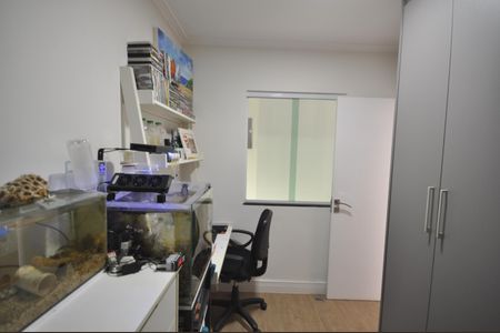 Casa para alugar com 109m², 3 quartos e 2 vagasQuarto