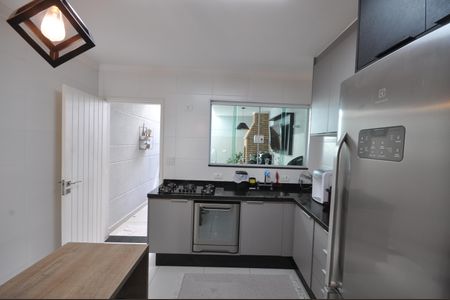 Casa para alugar com 109m², 3 quartos e 2 vagasCozinha