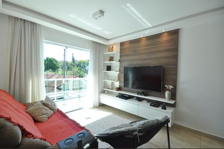 Sala de casa para alugar com 3 quartos, 109m² em Vila Rosa, São Paulo