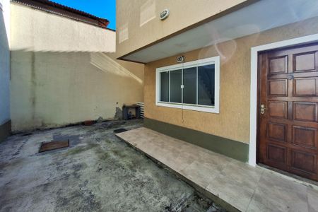 Casa de condomínio para alugar com 98m², 2 quartos e 1 vagaQuintal