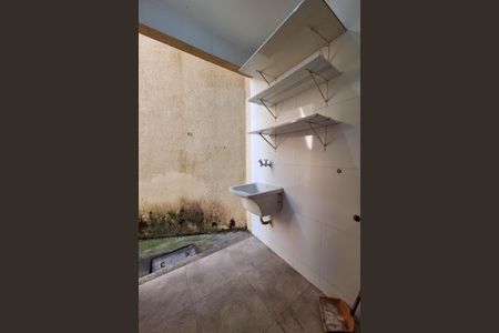 Casa de condomínio para alugar com 98m², 2 quartos e 1 vagaÁrea de Serviço