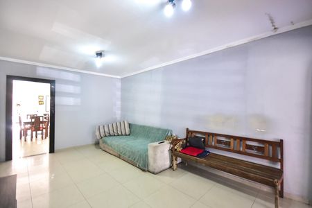 Casa à venda com 86m², 3 quartos e 3 vagasSala