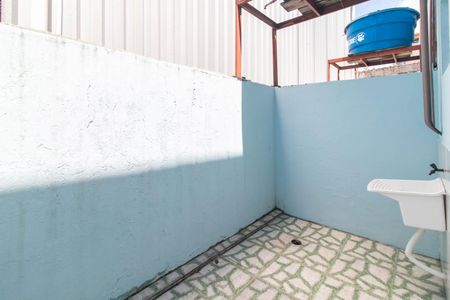 Casa de condomínio à venda com 50m², 2 quartos e 1 vagaÁrea de Serviço