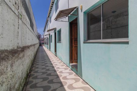 Casa de condomínio à venda com 50m², 2 quartos e 1 vagaÁrea externa