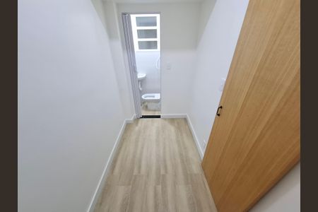 Apartamento à venda com 50m², 1 quarto e sem vaga Apartamento à venda com 50m², 1 quarto e sem vagaQuarto de serviço