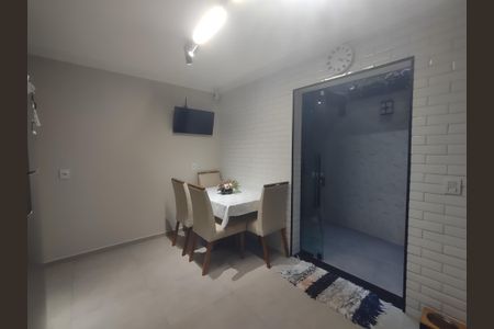 Casa para alugar com 350m², 2 quartos e 2 vagasCozinha