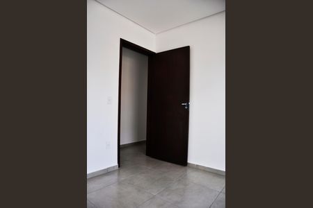 Apartamento à venda com 64m², 2 quartos e 1 vagaDetalhe - Quarto 02 com Varanda