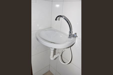 Apartamento à venda com 40m², 2 quartos e 1 vaga Apartamento à venda com 40m², 2 quartos e 1 vagaDetalhe - Banheiro Social