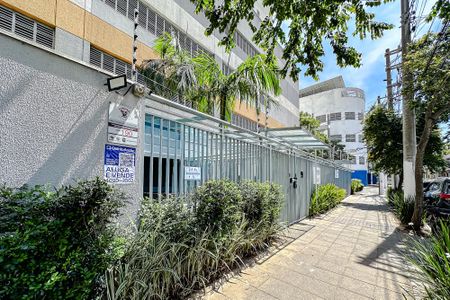 Apartamento à venda com 59m², 2 quartos e 1 vaga Apartamento à venda com 59m², 2 quartos e 1 vagaFachada - Plaquinha