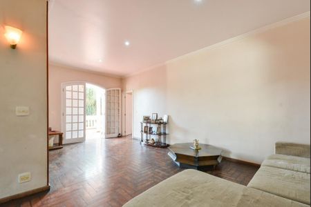 Casa de Condomínio à venda com 4 quartos, 450m² em Caxingui, São Paulo