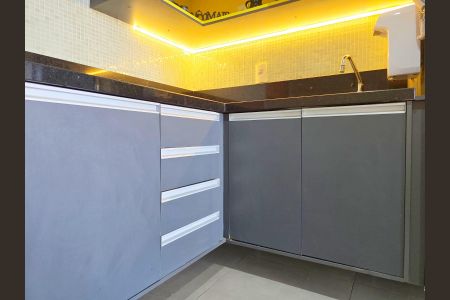 Studio à venda com 37m², 1 quarto e 1 vagaCozinha 