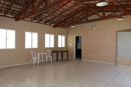 Apartamento para alugar com 47m², 2 quartos e 1 vagaÁrea comum - Salão de festas