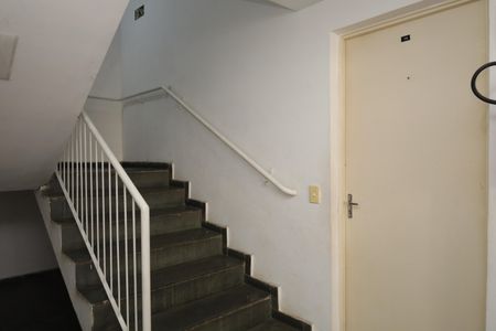 Apartamento para alugar com 47m², 2 quartos e 1 vagaÁrea comum - Saguão do prédio