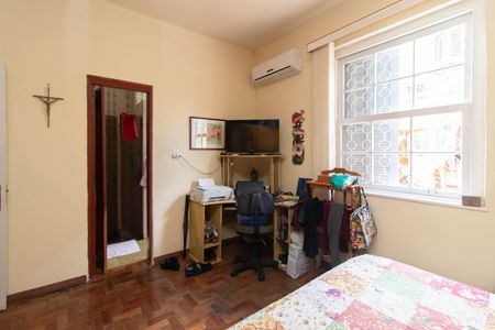 Casa à venda com 300m², 3 quartos e 4 vagasQuarto 3 - Suíte