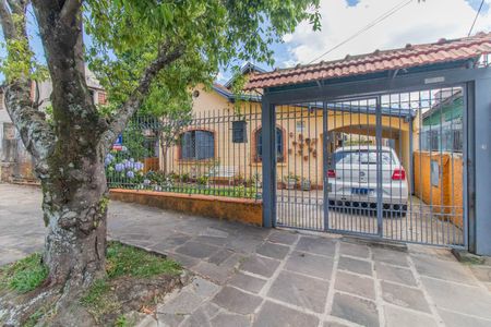 Casa à venda com 300m², 3 quartos e 4 vagasFachada