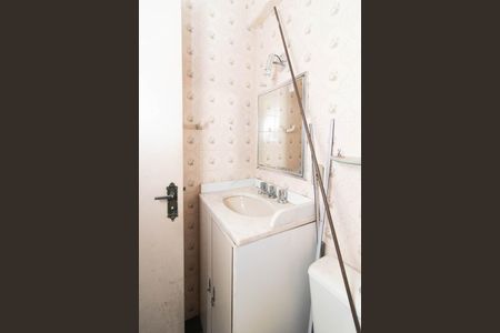 Casa à venda com 300m², 3 quartos e 4 vagasBanheiro -  Casa 2