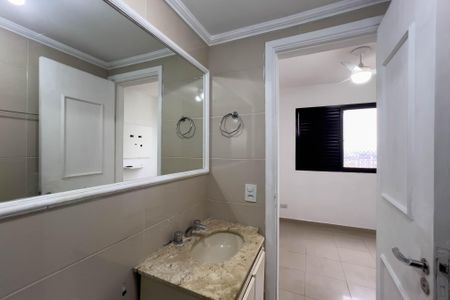 Apartamento para alugar com 80m², 3 quartos e 1 vaga Apartamento para alugar com 80m², 3 quartos e 1 vagaBanheiro da Suíte