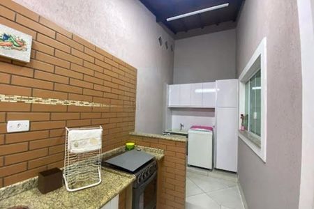 Casa à venda com 210m², 3 quartos e 2 vagas