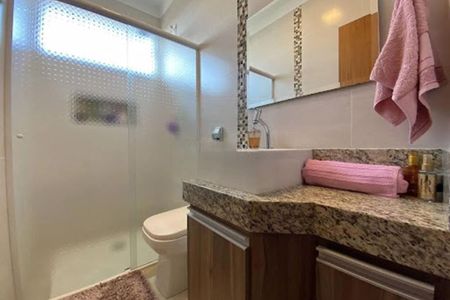 Casa à venda com 210m², 3 quartos e 2 vagas