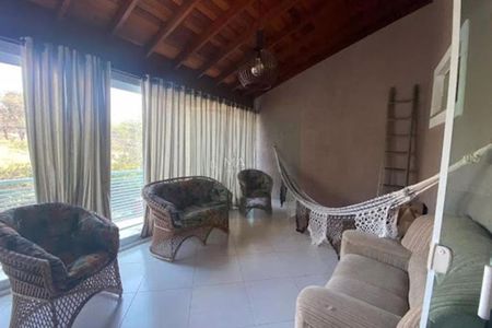 Casa à venda com 210m², 3 quartos e 2 vagas