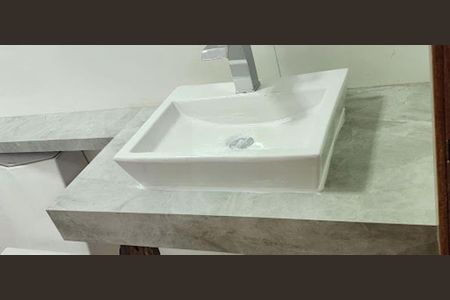 Casa à venda com 95m², 3 quartos e 1 vaga