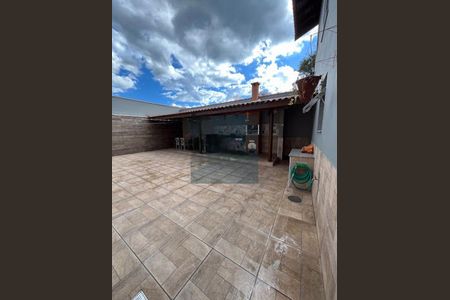 Casa à venda com 3 quartos, 141m² em Anhangabaú, Jundiaí