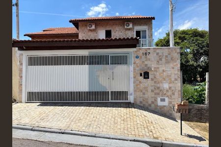 Casa à venda com 141m², 3 quartos e 2 vagas