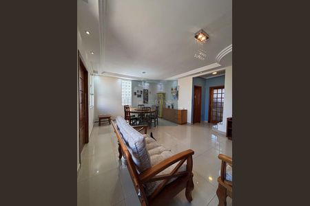 Casa à venda com 3 quartos, 141m² em Anhangabaú, Jundiaí