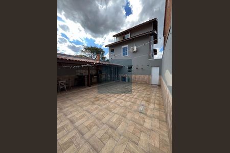 Casa à venda com 3 quartos, 141m² em Anhangabaú, Jundiaí