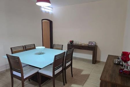 Casa à venda com 3 quartos, 325m² em Vila Josefina, Jundiaí