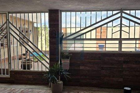 Casa à venda com 3 quartos, 325m² em Vila Josefina, Jundiaí