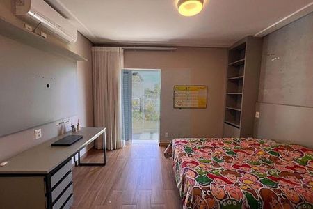 Casa à venda com 462m², 5 quartos e 4 vagas