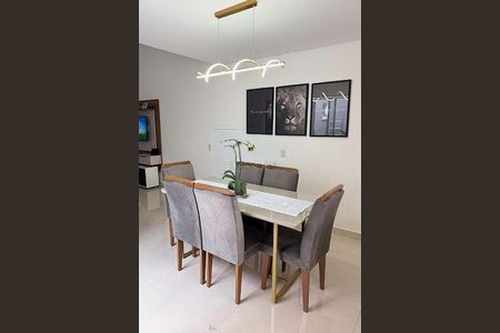 Casa à venda com 2 quartos, 75m² em Jardim Marambaia II, Jundiaí